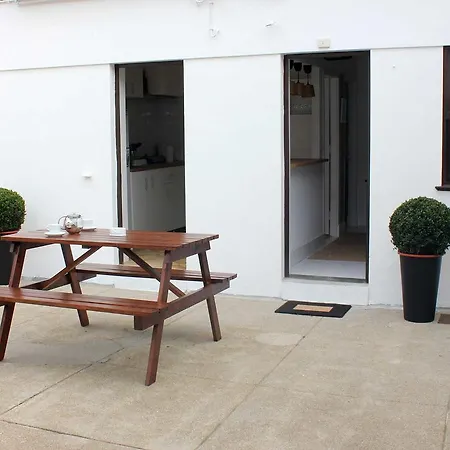 Local Surf House Apartamento *